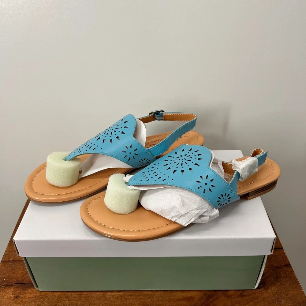 Coldwater Creek Walk With Me Perfed Thong Sandals Ocean Blue 14343 8.5W